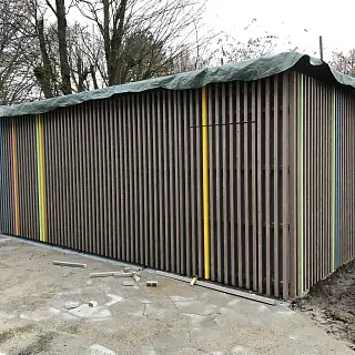 Holzfassaden in vielfältiger Ausführung